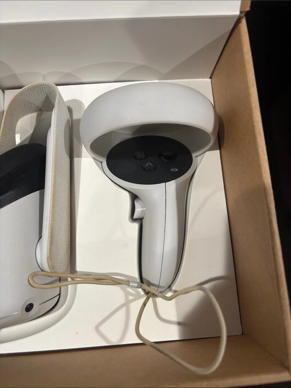 Oculus White VR Headset with White Controllers in Box